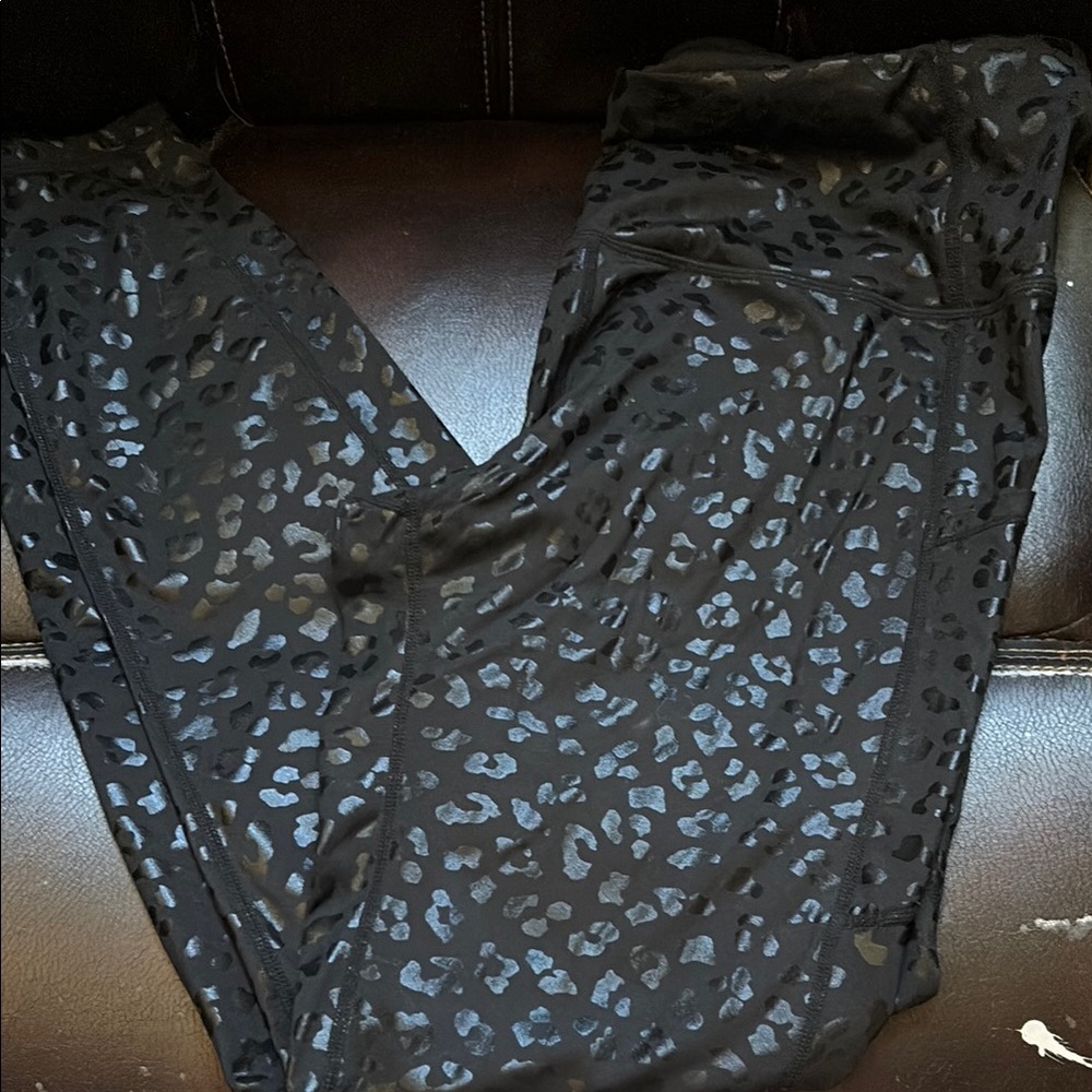 Black Leopard Print Leggings xl new without tags. W pockets